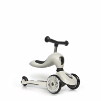 Dette smarte legetøj fra Scoot and Ride kan nemt laves om fra løbecykel til løbehjul, så dit barn kan bruge det fra 1-5 års alderen