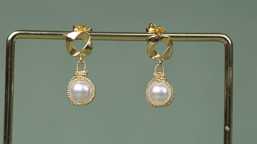 MineSpring - Shiny Pearl - Entanglement Earrings