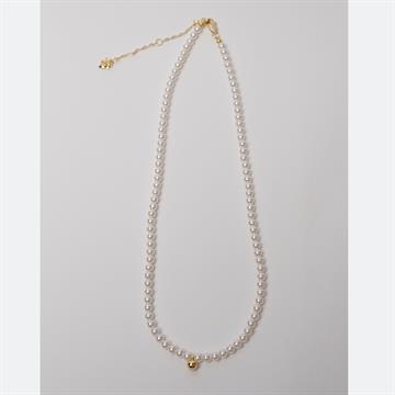 MineSpring - Shiny Pearl - Gold Bell Necklace